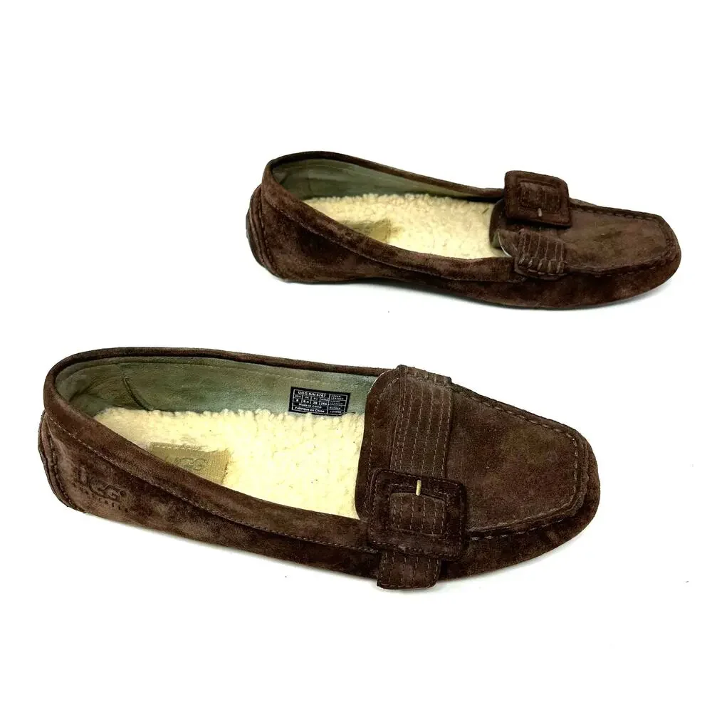 UGG Size 8 Slip On Brown Leather Sherpa‎ Lined Buckle Flats Tread Moccasins